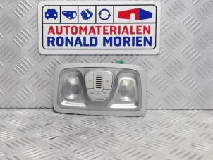 Usagé Eclairage de plafonnier Fiat 500L (199) Prix € 19,00 Règlement à la marge proposé par Automaterialen Ronald Morien B.V.