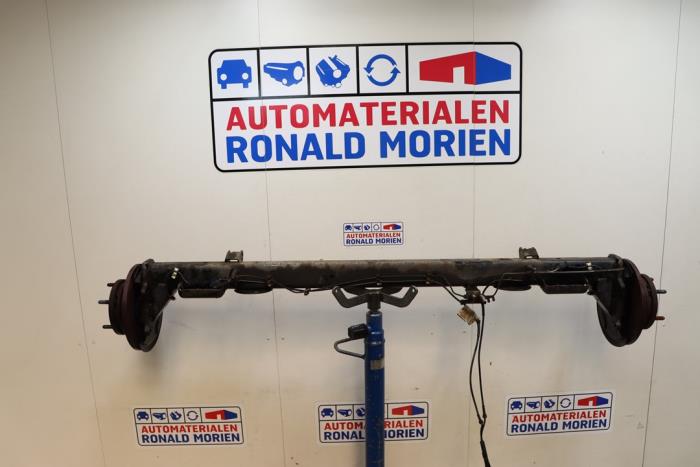 Usagé Train arrière complet Ford Transit 2.0 TDCi 16V Eco Blue 170 Prix € 149,00 Règlement à la marge proposé par Automaterialen Ronald Morien B.V.