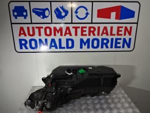 Usagé Réservoir Adblue Renault Talisman Prix € 356,95 Prix TTC proposé par Automaterialen Ronald Morien B.V.