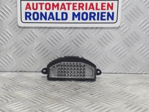 Usados Resistencia de calefactor Mini Mini (F55) 1.5 12V Cooper Precio € 25,00 Norma de margen ofrecido por Automaterialen Ronald Morien B.V.