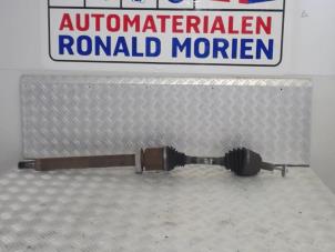 Używane Os napedowa prawy przód Volvo V40 Cena € 125,00 Procedura marży oferowane przez Automaterialen Ronald Morien B.V.
