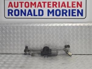 Usagé Moteur + mécanique essuie-glace Volkswagen Polo V (6R) 1.6 TDI 16V 90 Prix € 15,00 Règlement à la marge proposé par Automaterialen Ronald Morien B.V.