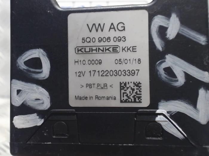 Fuel pump relay Audi A3 5Q0906093 KUHNKE