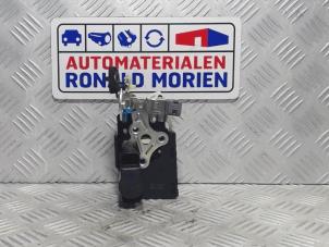 Used Rear door mechanism 4-door, right Opel Karl 1.0 12V Price € 29,00 Margin scheme offered by Automaterialen Ronald Morien B.V.