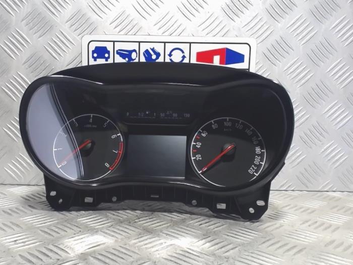Opel Corsa Instrument panels stock