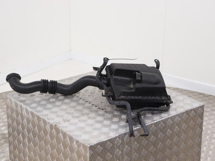 Gebrauchte Luftfiltergehäuse Opel Vivaro A Combi 2.0 CDTI Preis € 39,00 Margenregelung angeboten von Automaterialen Ronald Morien B.V.
