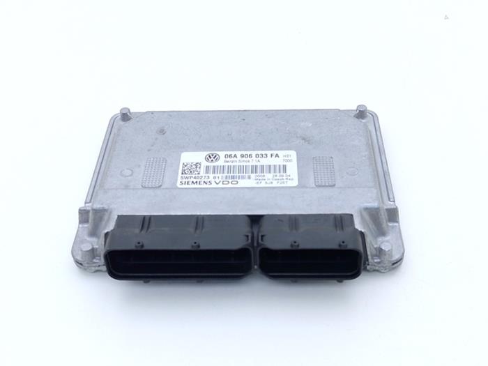 Used Engine management computer Volkswagen Touran (1T1/T2) 1.6 Price € 75,00 Margin scheme offered by Automaterialen Ronald Morien B.V.