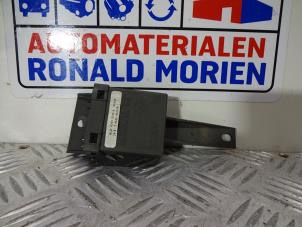 Used Module (miscellaneous) Opel Vivaro 2.5 DTI 16V Price € 25,00 Margin scheme offered by Automaterialen Ronald Morien B.V.