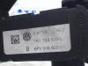 Throttle pedal position sensor from a Volkswagen Passat Variant 4Motion (3C5) 3.2 FSI V6 32V 2006