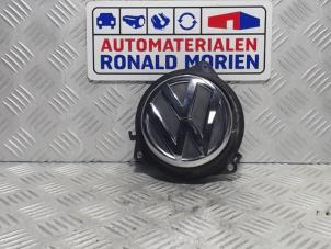 Usagé Poignée hayon Volkswagen Polo V (6R) 1.2 12V BlueMotion Technology Prix € 35,00 Règlement à la marge proposé par Automaterialen Ronald Morien B.V.