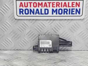 Gebrauchte Antennenverstärker Porsche Cayman Preis € 49,00 Margenregelung angeboten von Automaterialen Ronald Morien B.V.