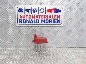 Usados Resistencia de calefactor Porsche Cayman Precio € 10,00 Norma de margen ofrecido por Automaterialen Ronald Morien B.V.