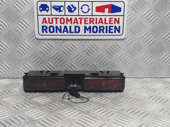 Begagnade Askkopp, fram Volkswagen Phaeton (3D) 3.2 V6 30V Pris € 49,00 Marginaltabell erbjuds av Automaterialen Ronald Morien B.V.