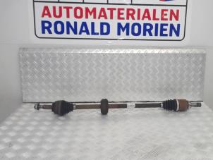 Used Front drive shaft, right Dacia Sandero II 1.0 Sce 12V Price € 95,00 Margin scheme offered by Automaterialen Ronald Morien B.V.