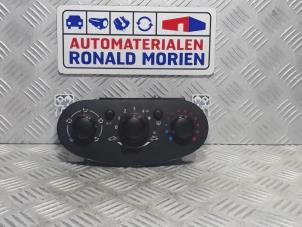Used Heater control panel Dacia Sandero II 1.0 Sce 12V Price € 41,00 Margin scheme offered by Automaterialen Ronald Morien B.V.