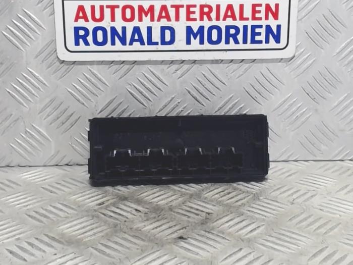 Module climatronic d'un Opel Astra J (PC6/PD6/PE6/PF6) 1.6 16V 2015