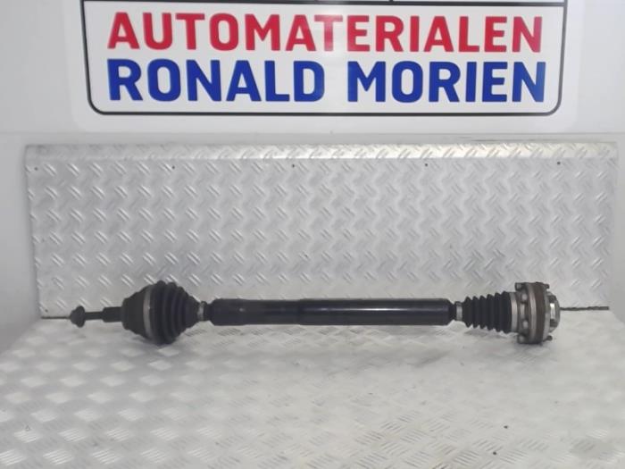Front drive shaft, right from a Audi A3 Sportback (8PA) 1.8 TFSI 16V 2009