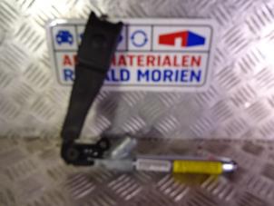 Used Seatbelt tensioner, right Opel Insignia Price € 41,00 Margin scheme offered by Automaterialen Ronald Morien B.V.
