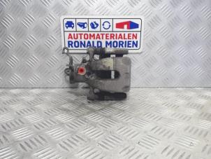 Used Rear brake calliper, left Skoda Octavia Combi (5EAC) 1.6 TDI 16V Price € 49,00 Margin scheme offered by Automaterialen Ronald Morien B.V.