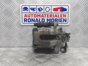Usagé Etrier de frein (pince) arrière gauche Opel Crossland/Crossland X 1.2 12V LPG Prix € 49,00 Règlement à la marge proposé par Automaterialen Ronald Morien B.V.