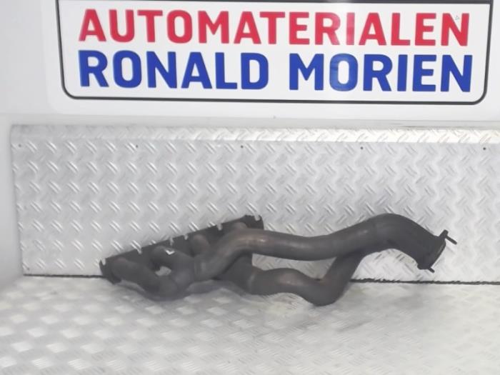 Gebrauchte Abgaskrümmer Audi RS 4 Avant (B7) RS4 4.2 V8 40V Preis € 145,00 Margenregelung angeboten von Automaterialen Ronald Morien B.V.