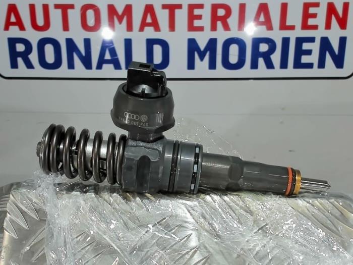Neue Einspritzdüse (Diesel) Volkswagen Touareg (7LA/7L6) 5.0 TDI V10 Preis € 114,95 Mit Mehrwertsteuer angeboten von Automaterialen Ronald Morien B.V.