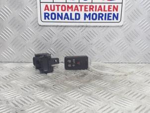Used Ignition lock + key Volvo V40 (MV) 1.6 D2 Price € 49,00 Margin scheme offered by Automaterialen Ronald Morien B.V.