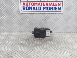 Usados Resistencia de calefactor Volvo V40 (MV) 1.6 D2 Precio € 25,00 Norma de margen ofrecido por Automaterialen Ronald Morien B.V.