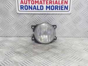Usados Luz antiniebla derecha delante Peugeot 207 SW (WE/WU) 1.6 16V Precio € 15,00 Norma de margen ofrecido por Automaterialen Ronald Morien B.V.