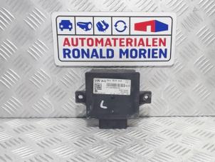 Used Voltage stabiliser Volkswagen Amarok Price € 19,00 Margin scheme offered by Automaterialen Ronald Morien B.V.