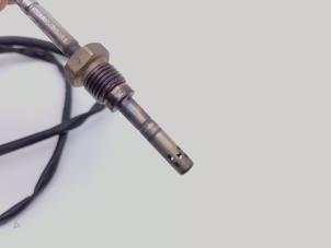 Auspuff Temperatursensor van een Volkswagen Amarok 2.0 BiTDI 16V 180 2012