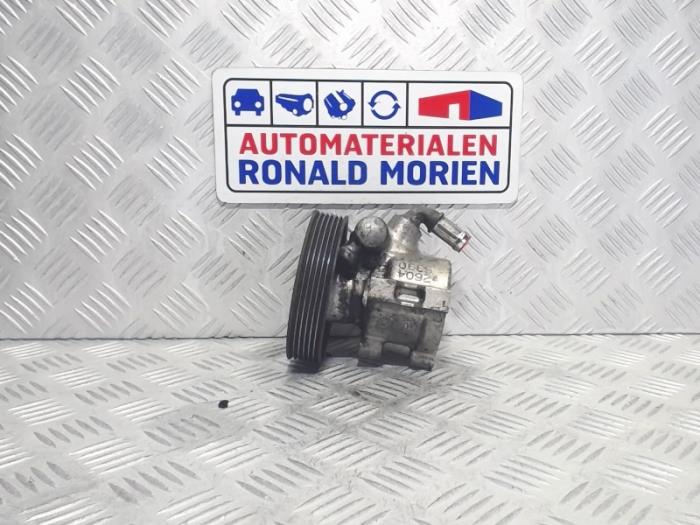 Usagé Pompe de direction Citroen Berlingo 1.9 Di Prix € 41,00 Règlement à la marge proposé par Automaterialen Ronald Morien B.V.