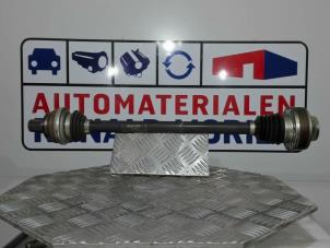 Used Drive shaft, rear left Volkswagen Passat (3G2) 2.0 R 16V 4Motion Price € 150,00 Inclusive VAT offered by Automaterialen Ronald Morien B.V.