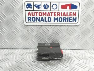 Used Module USB Mercedes Sprinter 3t (906.61) 210 CDI 16V Price € 33,00 Margin scheme offered by Automaterialen Ronald Morien B.V.