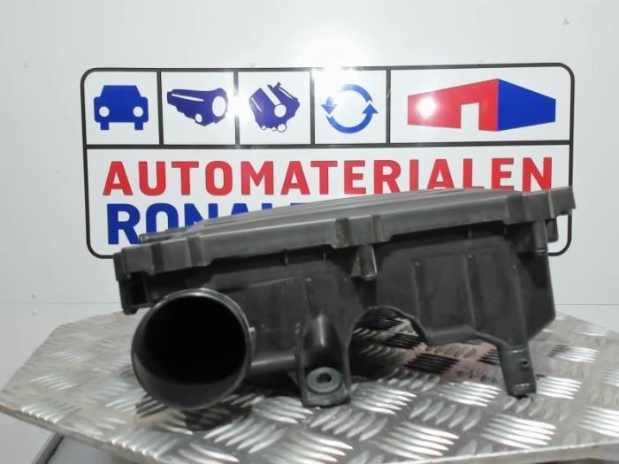 Begagnade Luftfilter Volkswagen Polo VI (AW1) 1.0 TSI 12V Pris € 29,00 Inklusive moms erbjuds av Automaterialen Ronald Morien B.V.