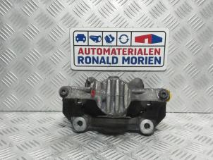 Used Front brake calliper, left Opel Vivaro B Combi 1.6 CDTI 95 Price € 39,00 Margin scheme offered by Automaterialen Ronald Morien B.V.