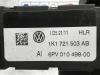 Throttle pedal position sensor from a Volkswagen Passat Variant (365) 1.6 TDI 16V Bluemotion 2011