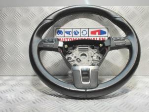 Used Steering wheel Volkswagen Passat Variant (365) 1.6 TDI 16V Bluemotion Price € 75,00 Margin scheme offered by Automaterialen Ronald Morien B.V.