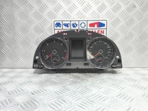 Usagé Instrument de bord Volkswagen Passat Variant (365) 1.6 TDI 16V Bluemotion Prix € 100,00 Règlement à la marge proposé par Automaterialen Ronald Morien B.V.