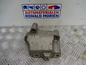 Used Gearbox mount Volkswagen T-Cross 1.0 TSI 115 12V Price € 25,00 Margin scheme offered by Automaterialen Ronald Morien B.V.