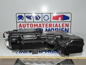 Begagnade AdBlue-tank Volkswagen Transporter/Caravelle T6 2.0 TDI Pris € 332,75 Inklusive moms erbjuds av Automaterialen Ronald Morien B.V.