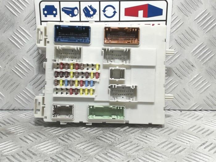 Fuse box from a Ford Focus 2016