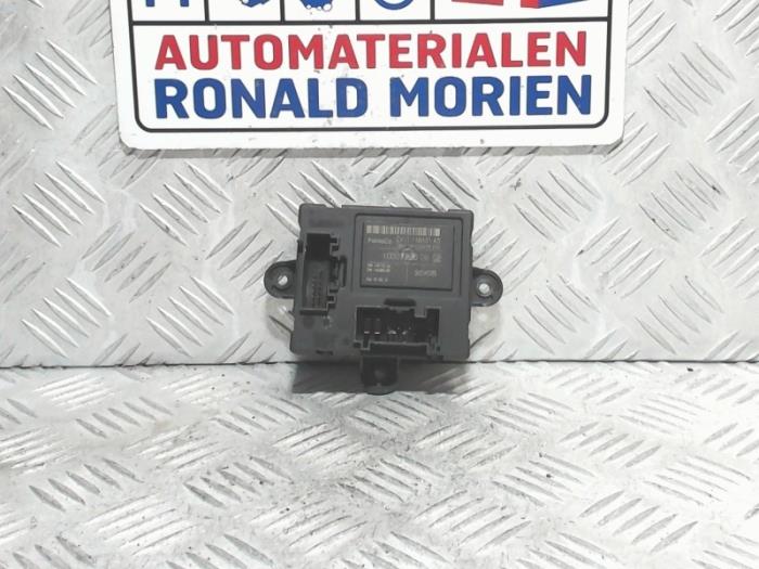 Używane Modul (rózne) Ford B-Max (JK8) 1.5 TDCi Cena € 25,00 Procedura marży oferowane przez Automaterialen Ronald Morien B.V.