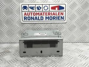 Używane Radioodtwarzacz CD Ford B-Max Cena € 100,00 Procedura marży oferowane przez Automaterialen Ronald Morien B.V.