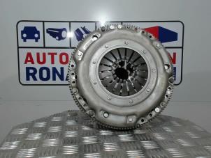 Used Clutch kit (complete) Audi A1 (8X1/8XK) 1.6 TDI 16V Price € 75,00 Margin scheme offered by Automaterialen Ronald Morien B.V.