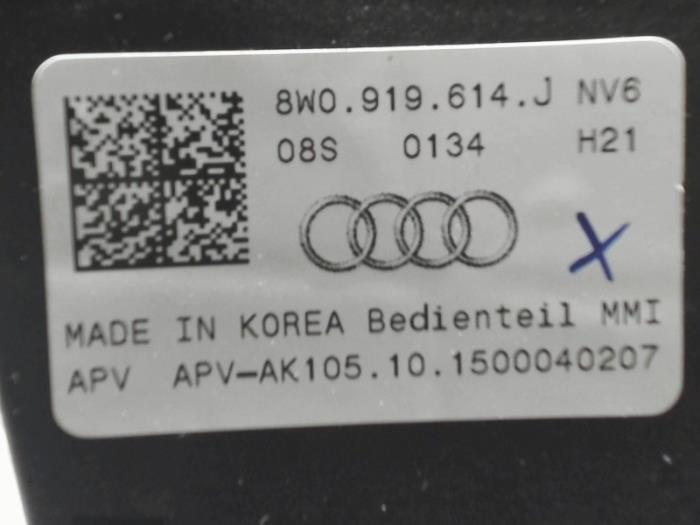 Interruptor MMI de un Audi A4 2016