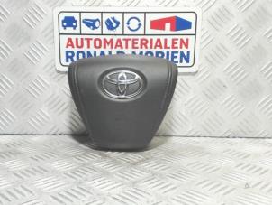 Używane Poduszka powietrzna lewa (kierownica) Toyota Avensis (T27) 1.8 16V VVT-i Cena € 145,00 Procedura marży oferowane przez Automaterialen Ronald Morien B.V.