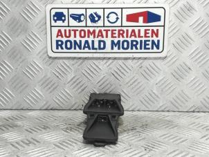 Usados Sensor ACC (distancia) Volvo V40 (MV) Precio € 50,00 Norma de margen ofrecido por Automaterialen Ronald Morien B.V.