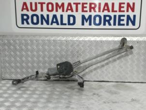 Używane Silnik i mechanizm wycieraczki Mercedes E Estate (S212) E-250 CDI 16V BlueEfficiency Cena € 75,00 Procedura marży oferowane przez Automaterialen Ronald Morien B.V.