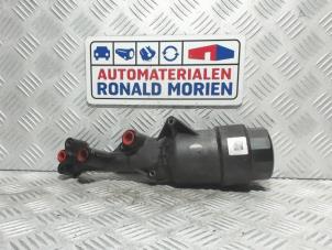 Usagé Boîtier filtre à huile Mercedes E Estate (S212) E-250 CDI 16V BlueEfficiency Prix € 33,00 Règlement à la marge proposé par Automaterialen Ronald Morien B.V.